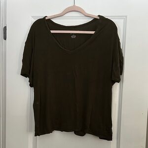 American Eagle Outfitters Dark Green V-Neck Tee